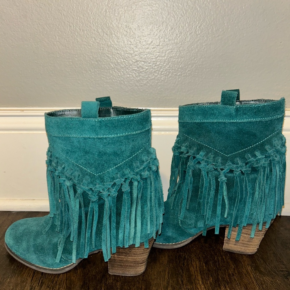 Sbicca Teal Fringe Suede Ankle Boots 6.5